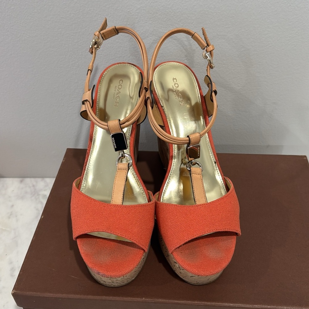 Coach Linden Canvas Wedge size 9 worn 1x - Picture 2 of 12